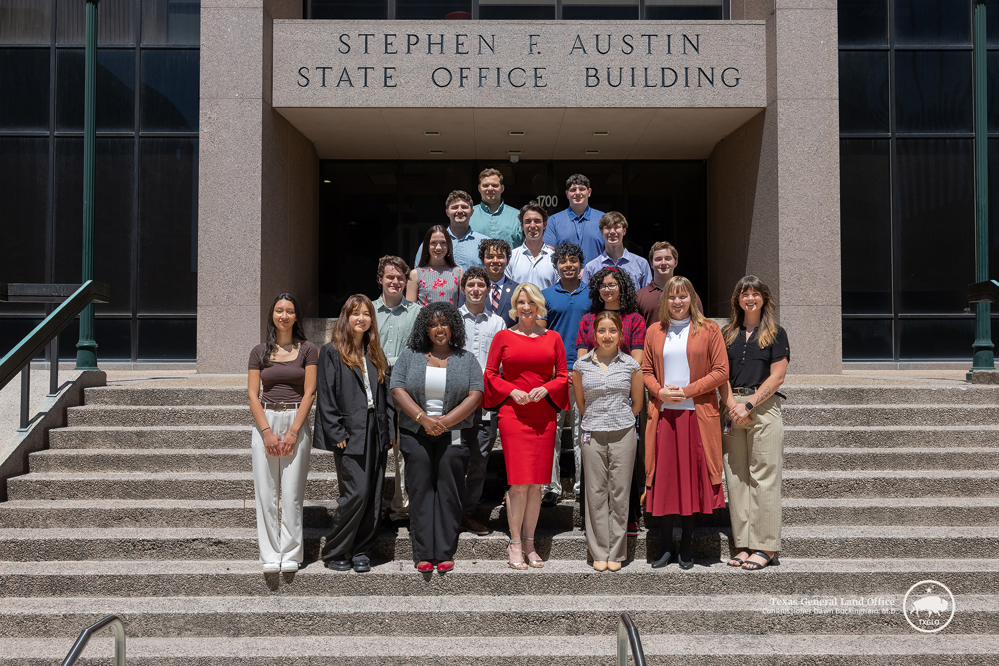 Commissioner Dawn Buckingham with the GLO's 2026 Summer Interns